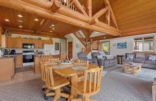 Rapid City Casa | Creekside Gem at Sheridan Lake