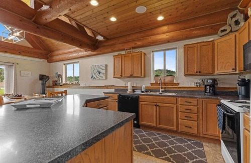 Rapid City Casa | Creekside Gem at Sheridan Lake