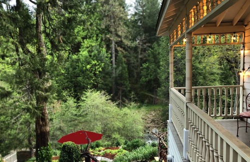 Nevada City Cabina | Creekside Hideaway
