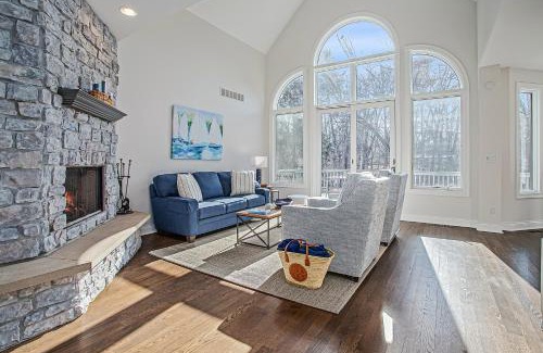 New Buffalo Casa | Creekside Retreat