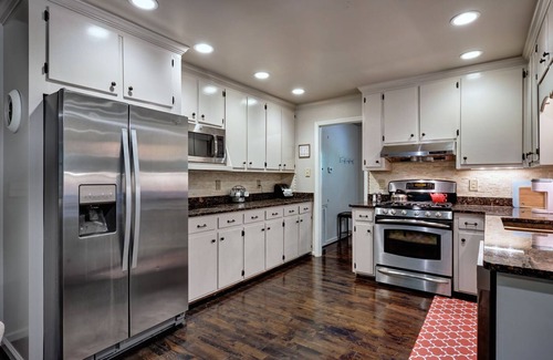 Scaly Mountain Casa | Creekside, spacious home for 8; 9 mi. Highlands, close Sky Valley, GA