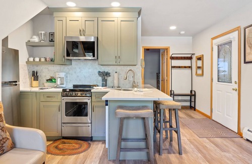 Fall River Estates Condominio | Creekside Suite 20 (NO HT)