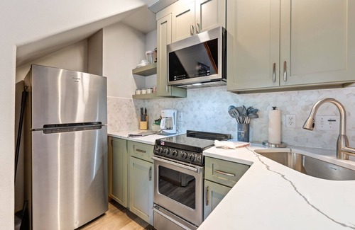 Fall River Estates Condominio | Creekside Suite 20 (NO HT)
