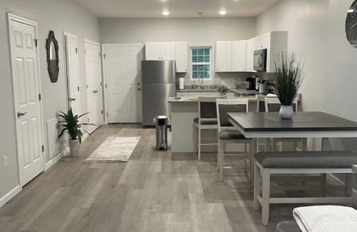 Bloomingdale Casa | Creekside Townhomesnn