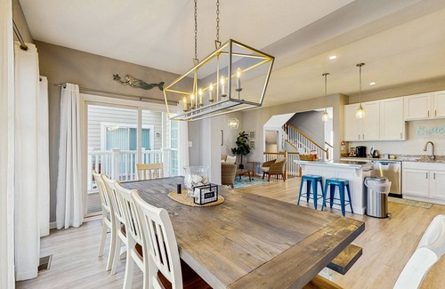 Ocean View Casa | Creekside townhouse with patio, grill & community pool - pet friendly