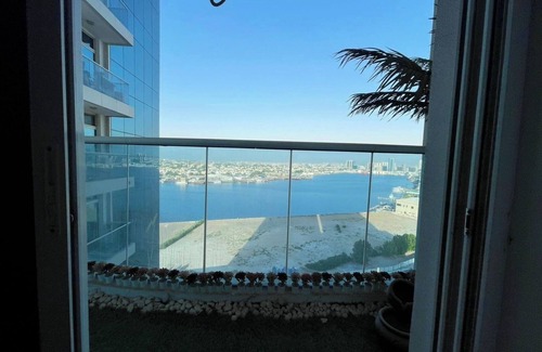 Ajman Apartamento | CreekView Luxury Apartment