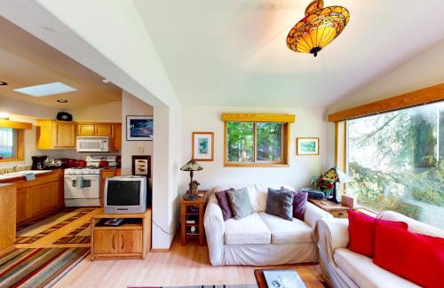 Brookings Casa | Creekview