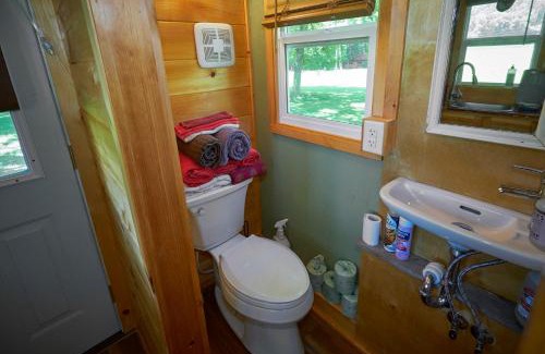 Cosby Cama Y Desayuno | Creekwalk Inn Bed and Breakfast with Cabins