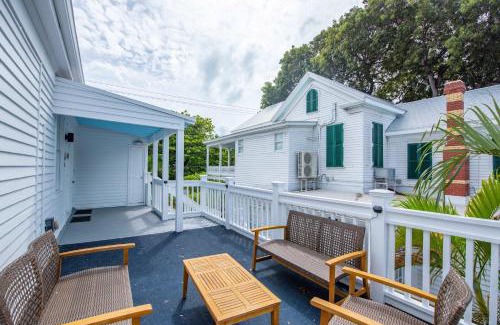 Historic Seaport Hotel | Creme Brulee Suite