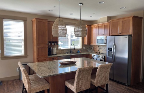 Quincy Casa | Crescent Bar 4/BD 3/BA House! Close to Gorge Concerts, Wine Tasting & River!