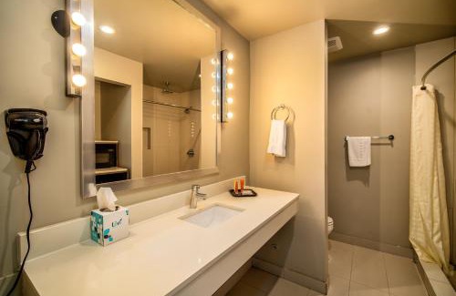 Crescent Bay Hotel | Crescent Bay Inn