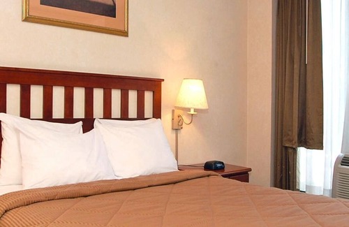 Hunters Point Hotel | Crescent Hotel