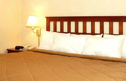 Hunters Point Hotel | Crescent Hotel
