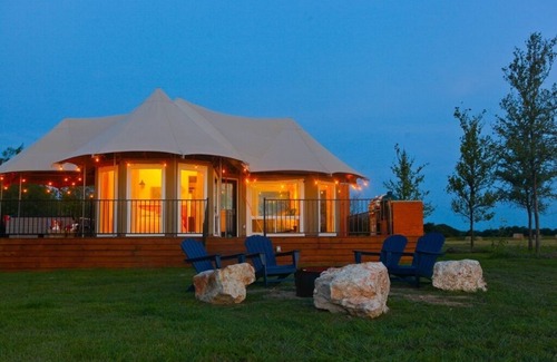 Prairie Lea Casa | Crescent Moon Safari Tent at Wahwahtaysee Resort on the San Marcos River