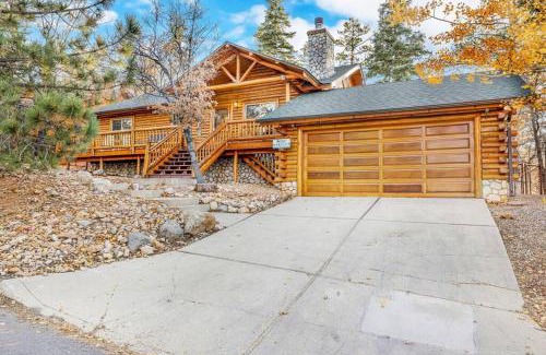 Upper Moonridge Casa | Crescenta Pines Resort Log Cabin~ Hot Tub~ Games~