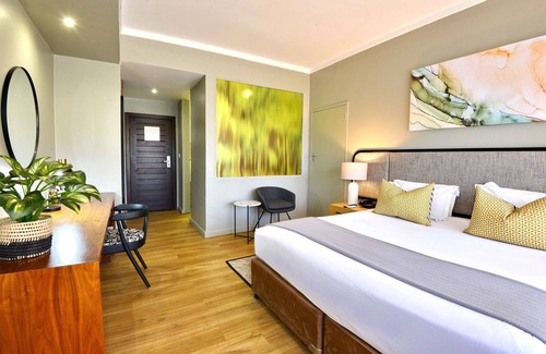 Harare Hotel | Cresta Lodge - Harare