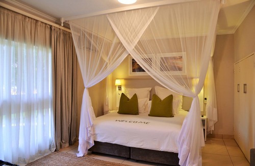 Victoria Falls Hotel | Cresta Sprayview