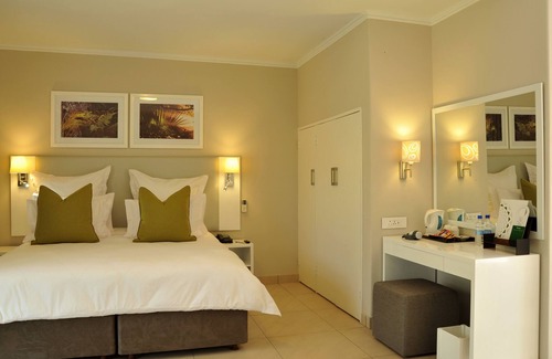 Victoria Falls Hotel | Cresta Sprayview