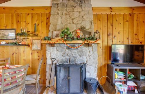 Crestline Casa | Crestline Cabin Close to Lake Arrowhead and Skiing