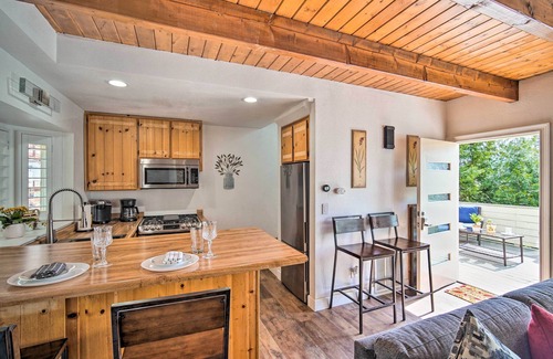 Crestline Cabina | Crestline Cabin w/ Deck: 1 Mi to Lake Gregory