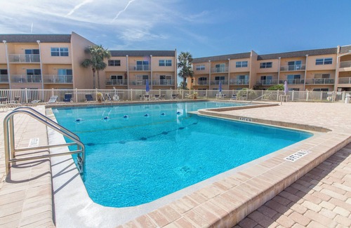 Butler Beach Condominio | Creston House
