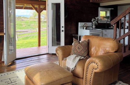 Creston Casa | Creston Inn #3 - Rustic Barn, King Bed w/stairs, close to West Glacier