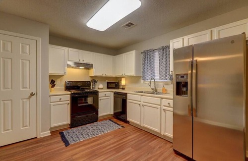 Austell Casa | Crestside 7271 · Conveniently located next to I-20/SixFlags/Atlanta