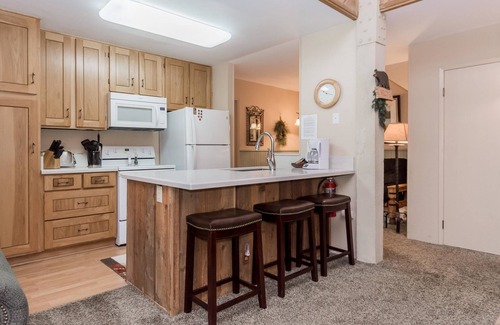 Mammoth Lakes Condominio | Crestview B46