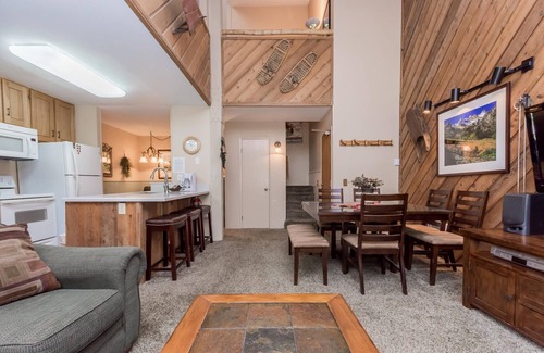 Mammoth Lakes Condominio | Crestview B46