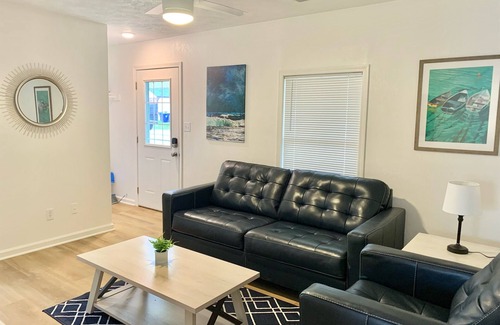 Kokomo Condominio | Crisp and Modern one bedroom condo on Northwest side of Kokomo