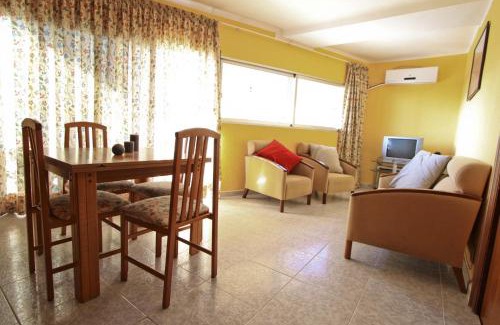La Pineda Apartamento | Cristobal Planet Apartment