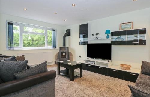 Garn Fadryn Casa | Criw Newydd
