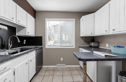 Twin Lake Casa | Crocker Lake Escape: A spacious 3-bedroom retreat with lake access and a hot tub.
