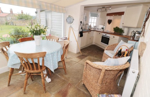 Fylingthorpe Cabaña | VISTA Croft, familias y dentro de la bahía de Robin Hood, Ref 938505