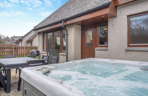 Coylumbridge Cabaña | Croftside House - S4401