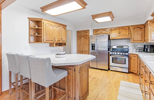 Stillwater Casa | Croixwood Cottage: 5BR luxe retreat near downtown Stillwater—book today!