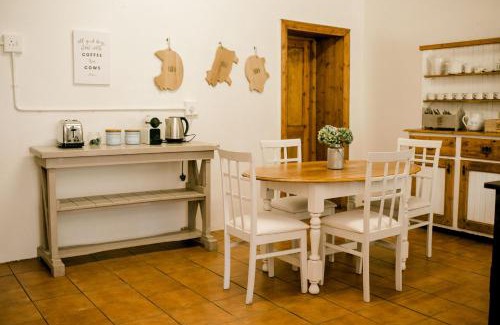 Rosetta Casa | Crompton Cottage