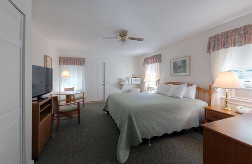 Bar Harbor Hotel | Cromwell Harbor Motel