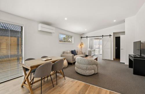 Lowburn Casa | Cromwell Haven - Cromwell Holiday Home
