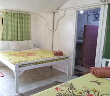 Oslob Cama Y Desayuno | Cronin Residence Resort