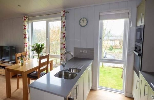 Allithwaite Cabaña | Crook Lodge, ALLITHWAITE