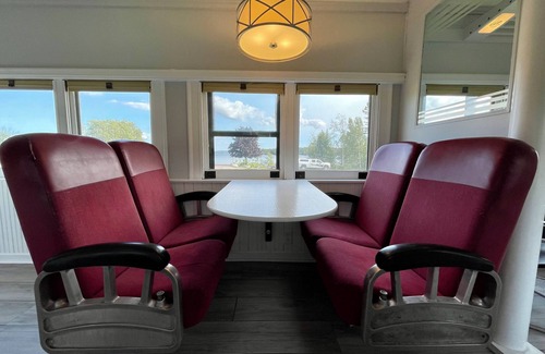 Conway Apartamento | Crooked Lake Express | Original train car of Grand Trunk Western 2579
