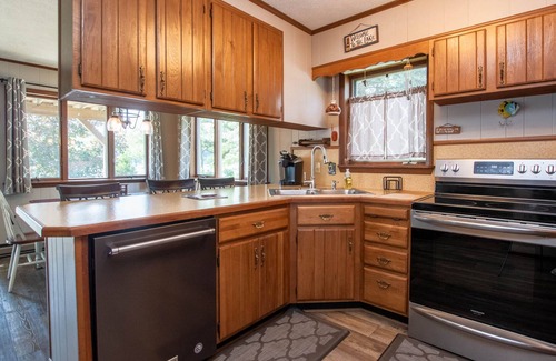 Penn Yan Casa | Crosby Point: "Finger Lake home away from home"