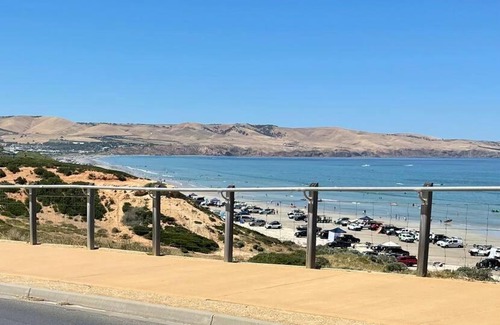 Aldinga Beach Casa | Croser Beach Shack - Boat & Caravan Friendly