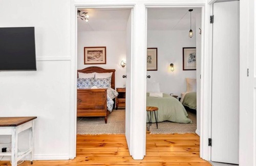 Aldinga Beach Casa | Croser Beach Shack - Boat & Caravan Friendly