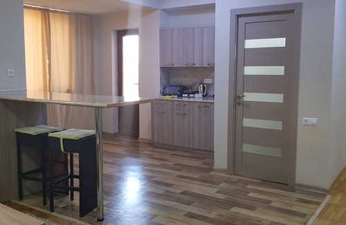 Yerevan Apartamento | Cross Apartments and Tours