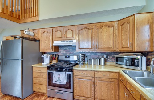 Crosslake Cabaña | Cross Lake Retreat w/ Dock, Deck & Paddleboards!