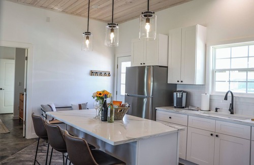 Fredericksburg Cabaña | Cross Mountain Cottages 1 | Porch & Firepit Nights