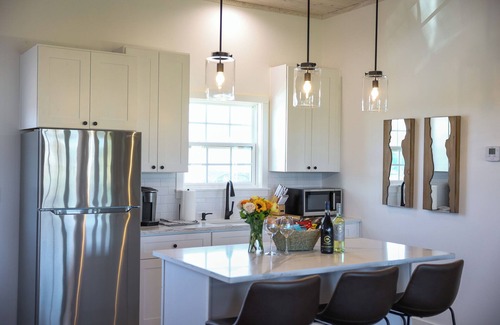 Fredericksburg Cabaña | Cross Mountain Cottages 8 | Chill Spot w/ Firepit