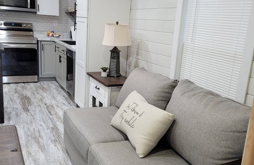 Iuka Cabina | Crossroads to Pickwick Cabin SMOOTH SAILING